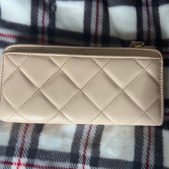 PreLoved Kate Spade Wallet - Picture 2 of 4